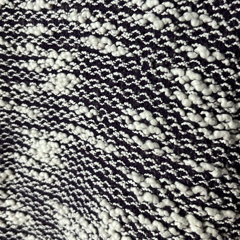 Fabletics Summer Pullover Size Medium - image 2